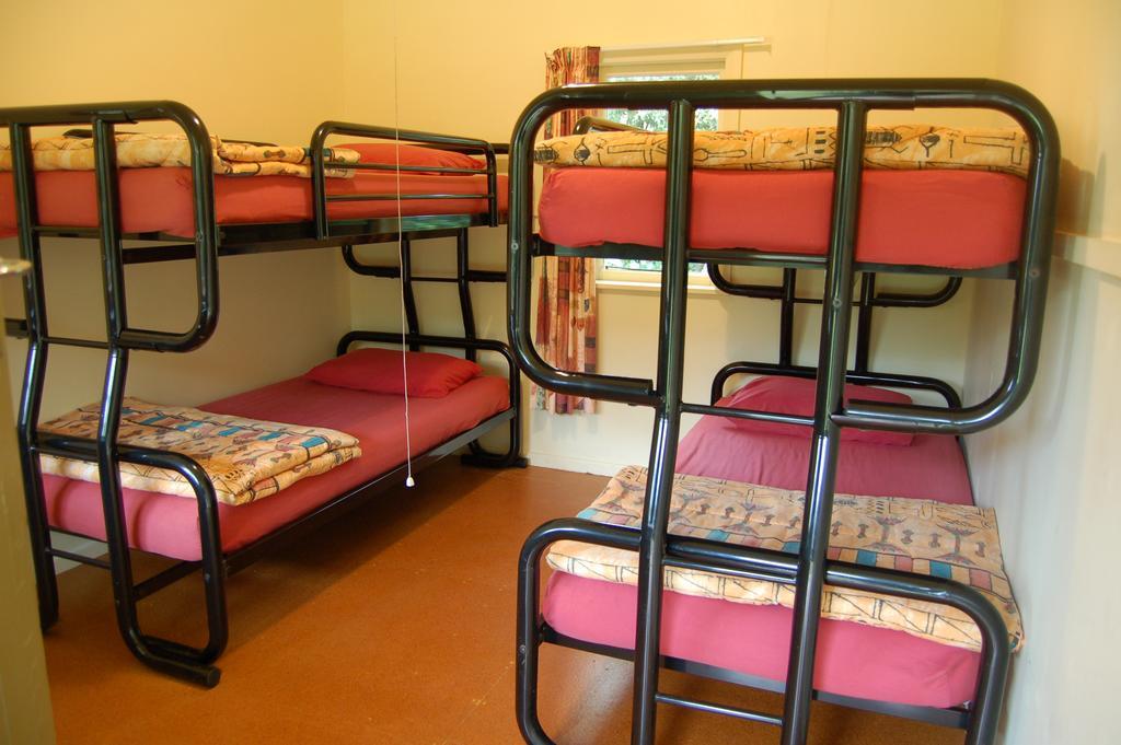 Wheatly Downs Farmstay And Backpackers Hawera Ngoại thất bức ảnh